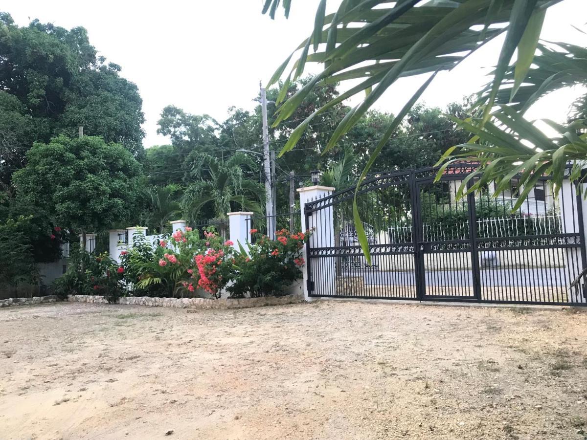 Sommerville Resorts Negril Buitenkant foto